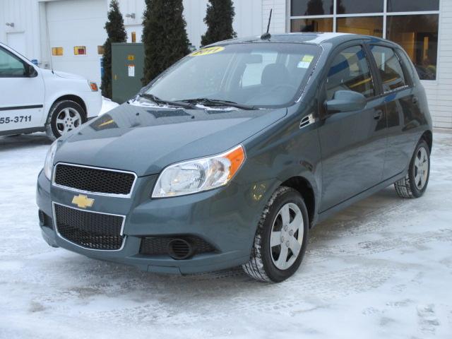 Chevrolet Aveo5 2011 photo 3