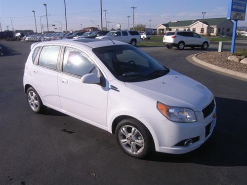 Chevrolet Aveo5 2011 photo 2