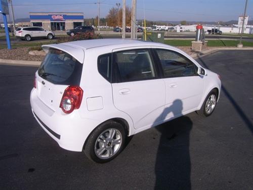 Chevrolet Aveo5 2011 photo 3