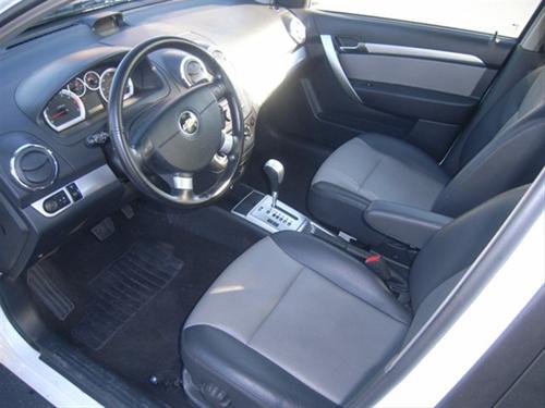Chevrolet Aveo5 2011 photo 5