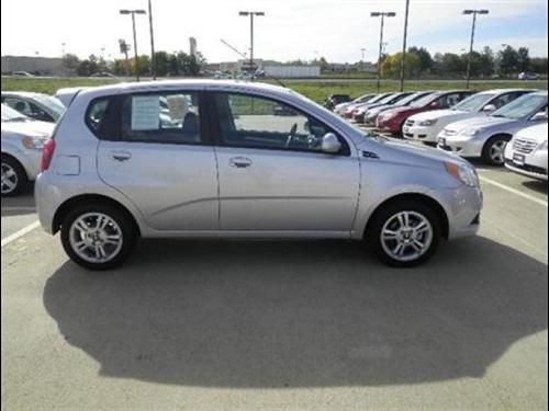 Chevrolet Aveo5 2011 photo 2