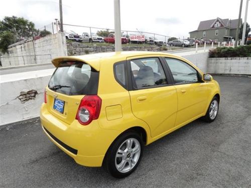 Chevrolet Aveo5 2011 photo 2