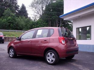 Chevrolet Aveo5 2011 photo 2