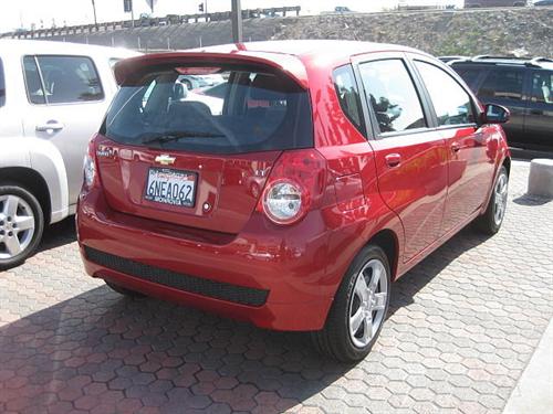 Chevrolet Aveo5 2011 photo 1