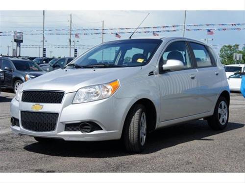 Chevrolet Aveo5 2011 photo 3