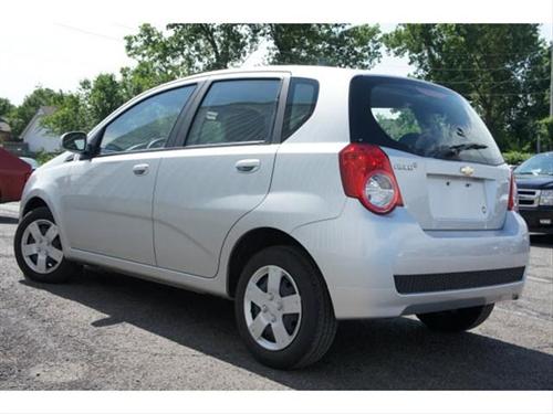 Chevrolet Aveo5 2011 photo 5