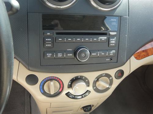 Chevrolet Aveo5 3.0L Sport Other