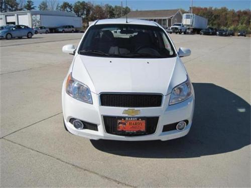 Chevrolet Aveo5 2011 photo 2
