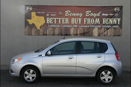 Chevrolet Aveo5 2011 photo 2