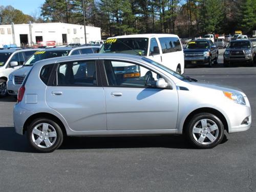 Chevrolet Aveo5 2011 photo 1