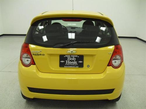 Chevrolet Aveo5 2011 photo 2