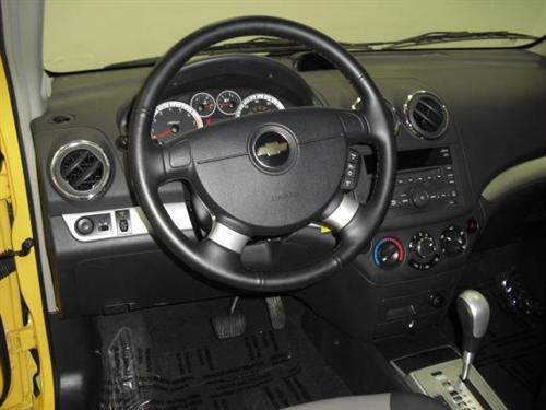 Chevrolet Aveo5 2011 photo 3
