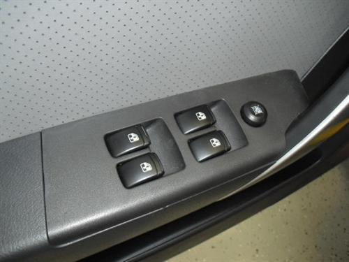 Chevrolet Aveo5 2011 photo 4