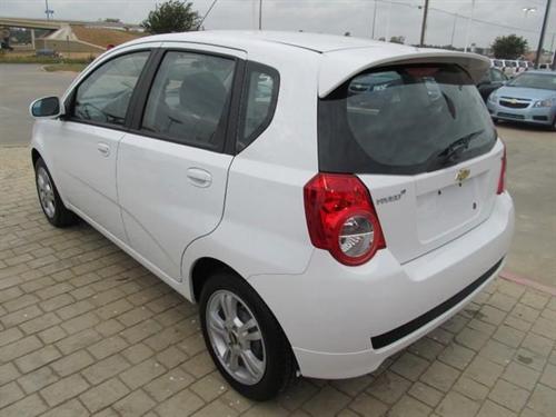 Chevrolet Aveo5 2011 photo 5