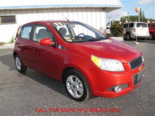 Chevrolet Aveo5 2011 photo 2