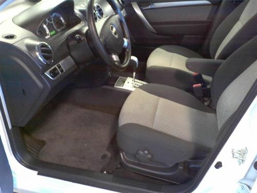 Chevrolet Aveo5 3.0L Sport Other