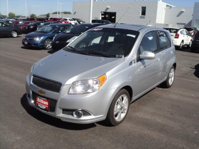Chevrolet Aveo5 2011 photo 1