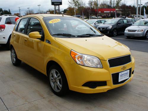 Chevrolet Aveo5 2011 photo 2