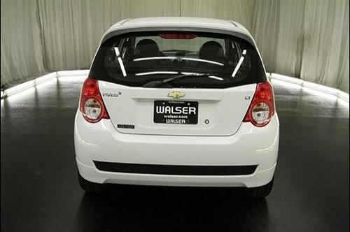 Chevrolet Aveo5 2011 photo 5