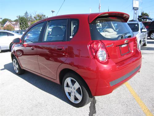 Chevrolet Aveo5 2011 photo 1