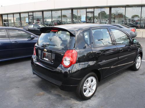 Chevrolet Aveo5 2011 photo 4