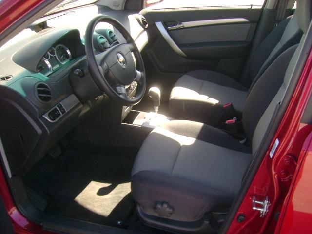 Chevrolet Aveo5 2011 photo 5