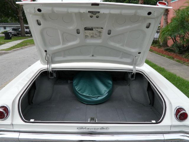 Chevrolet BELAIR XLT Crewcab Classic Car - Custom Car