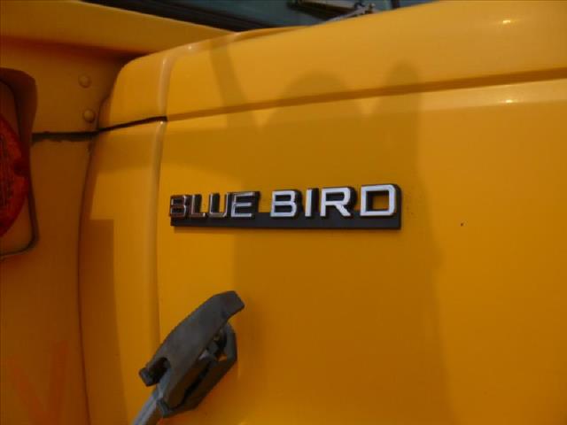 Chevrolet BLUEBIRD DIESEL 1995 photo 2