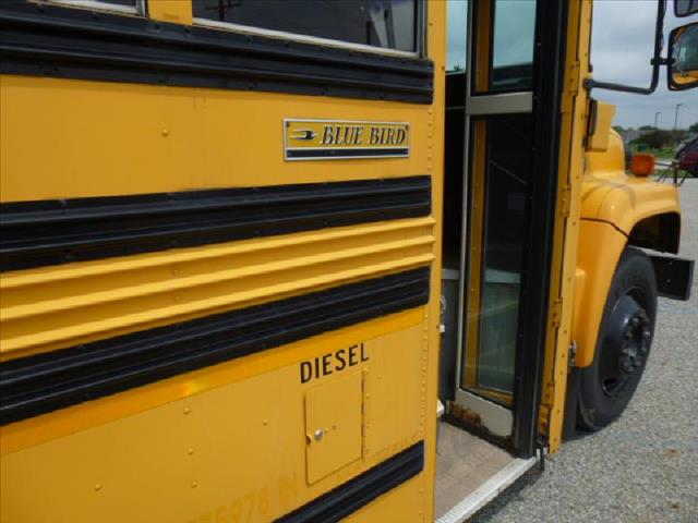 Chevrolet BLUEBIRD DIESEL 1995 photo 3