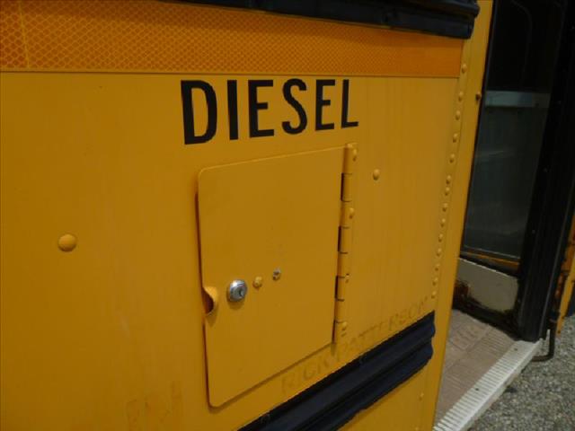 Chevrolet BLUEBIRD DIESEL 1995 photo 4