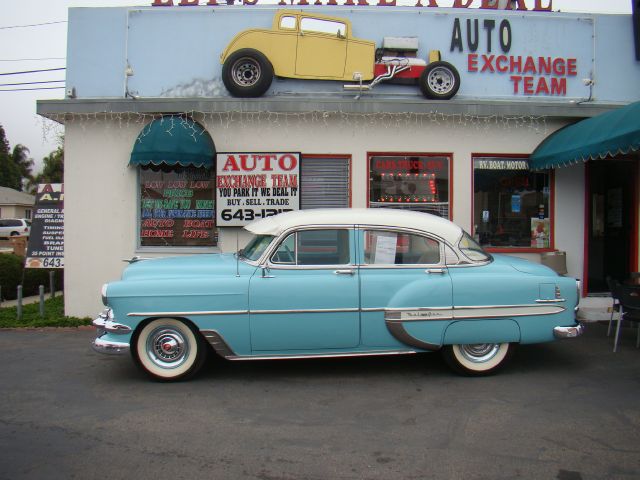 Chevrolet Bel Air 1954 photo 12
