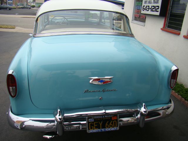 Chevrolet Bel Air 1954 photo 2