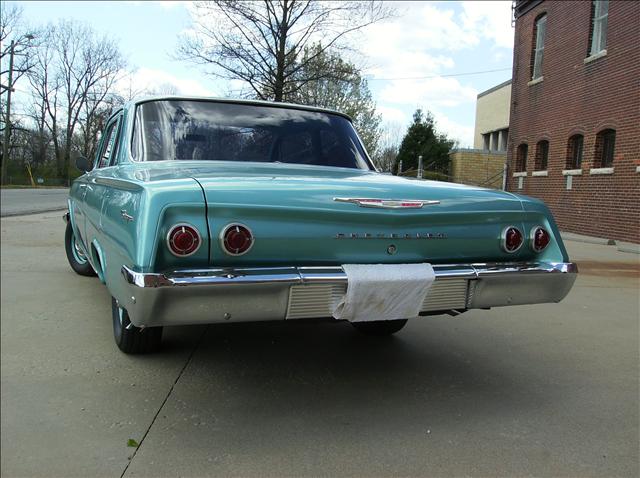 Chevrolet Biscayne 1962 photo 3