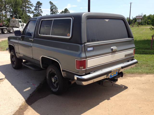 Chevrolet Blazer Ram 3500 Diesel 2-WD SUV