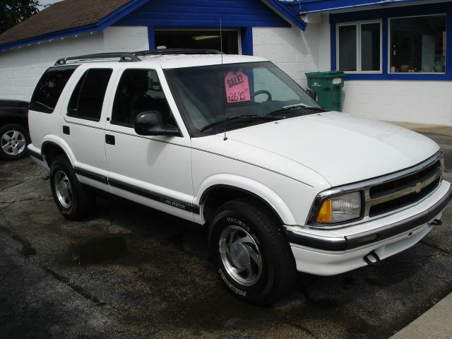 Chevrolet Blazer 1996 photo 3