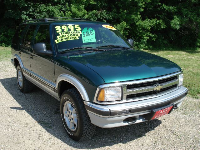 Chevrolet Blazer 1996 photo 3