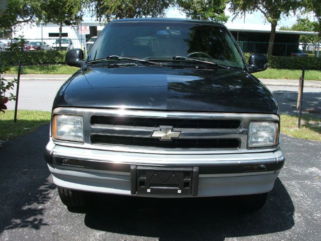 Chevrolet Blazer 1996 photo 3
