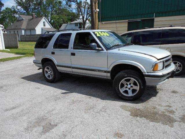 Chevrolet Blazer 1997 photo 1