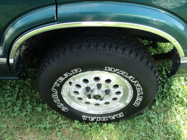 Chevrolet Blazer 1997 photo 2