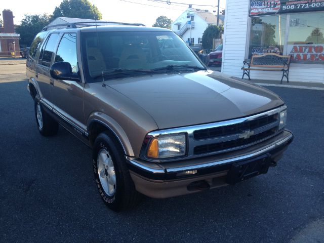 Chevrolet Blazer 1997 photo 1