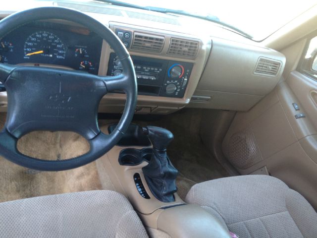 Chevrolet Blazer 1997 photo 2