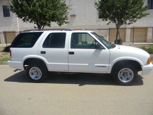 Chevrolet Blazer 1997 photo 1