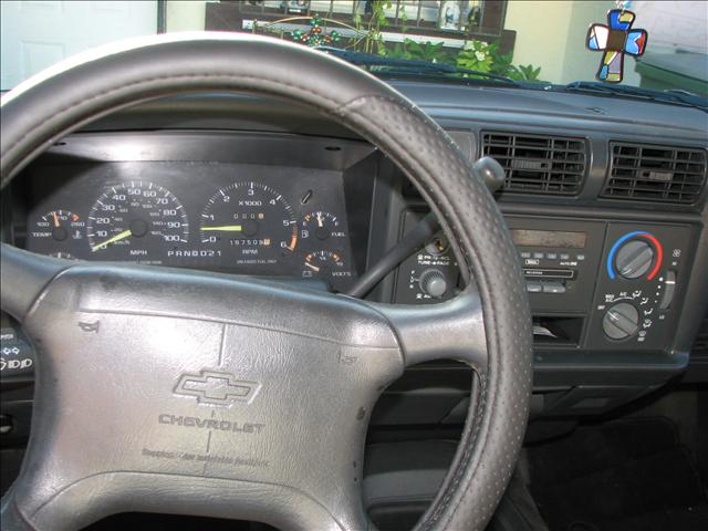 Chevrolet Blazer 1997 photo 3