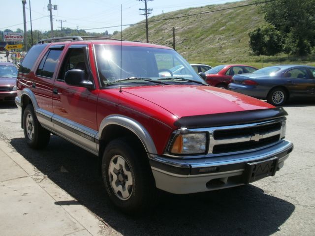 Chevrolet Blazer 1997 photo 2