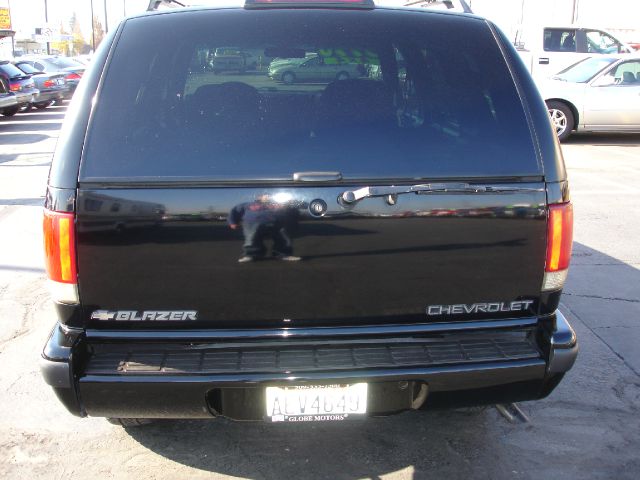 Chevrolet Blazer 1997 photo 3