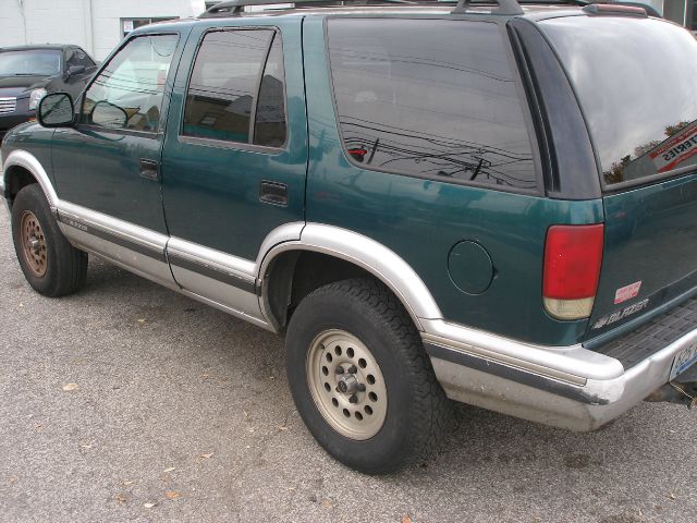 Chevrolet Blazer 1997 photo 3