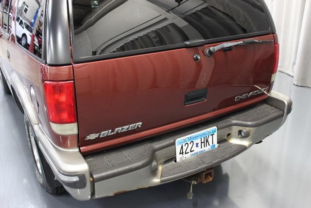 Chevrolet Blazer 1998 photo 1
