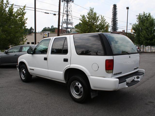 Chevrolet Blazer 1998 photo 2