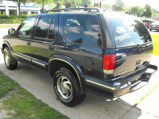 Chevrolet Blazer 1998 photo 3