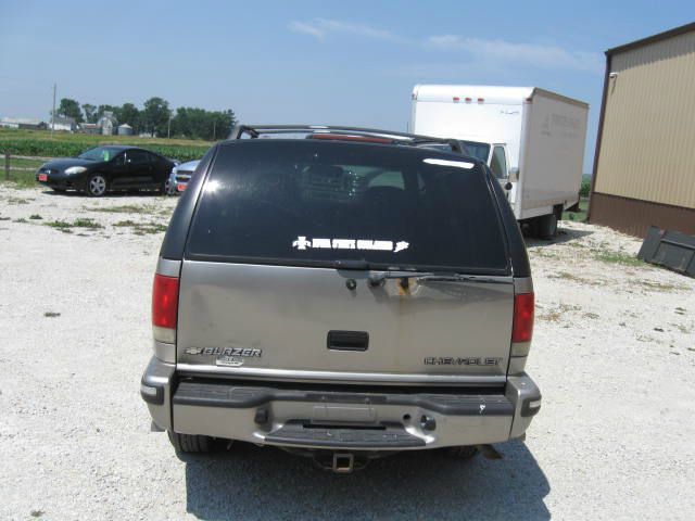 Chevrolet Blazer 1998 photo 1